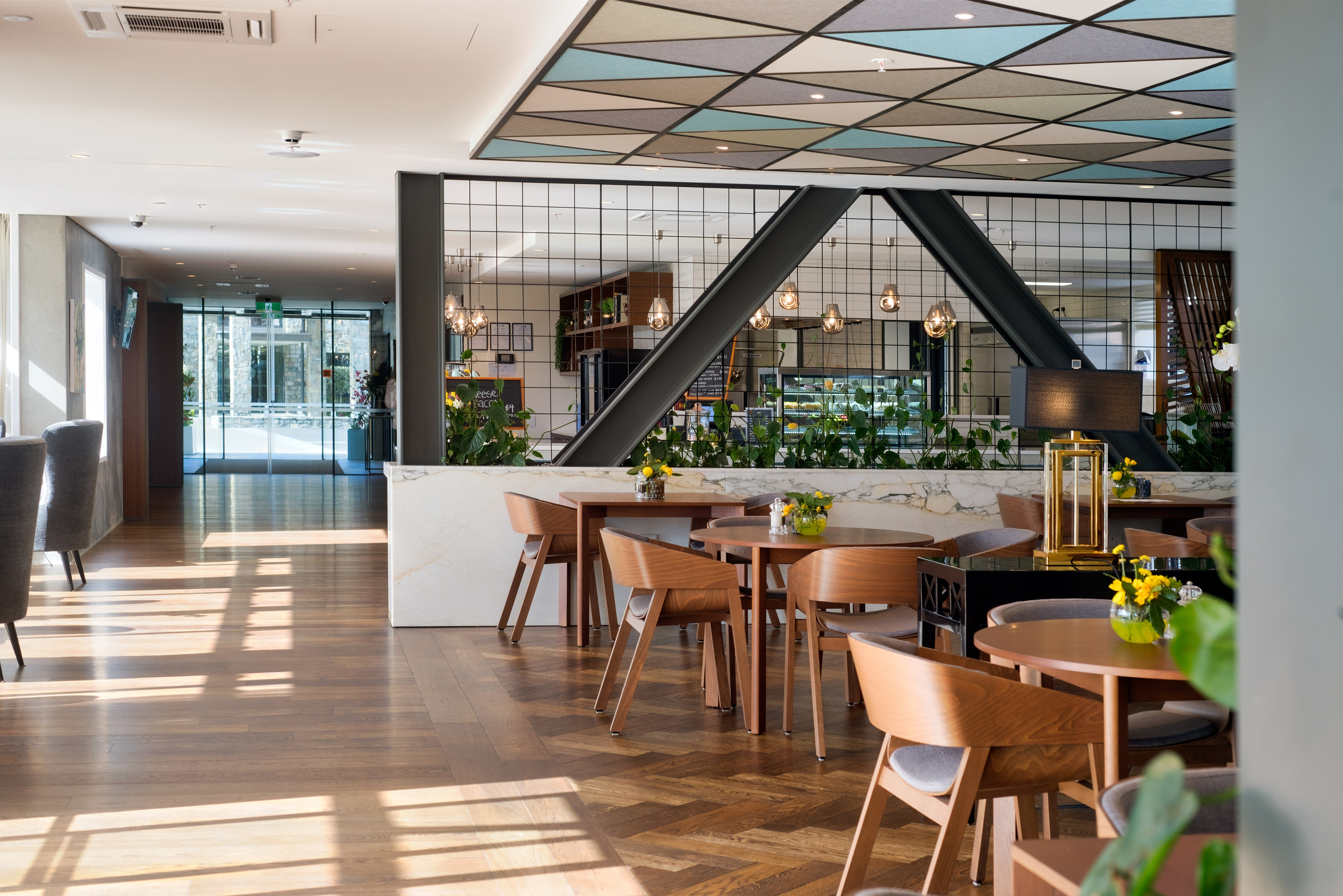 aw-interiors-Five Acres Cafē2